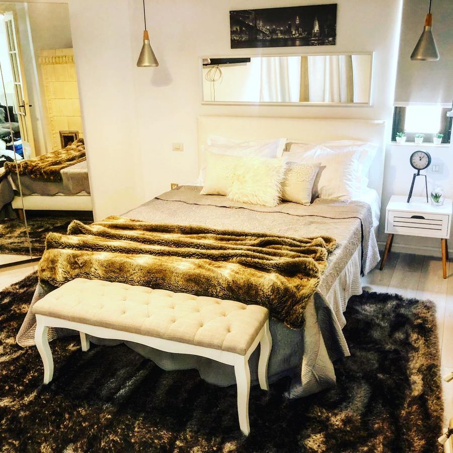 Metropole Apartments Invilla Old City Bucureşti Ngoại thất bức ảnh