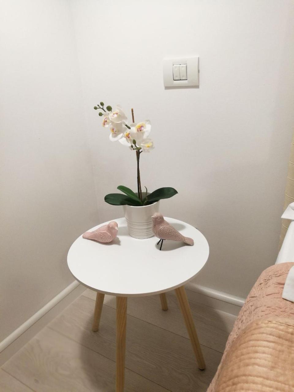Metropole Apartments Invilla Old City Bucureşti Ngoại thất bức ảnh