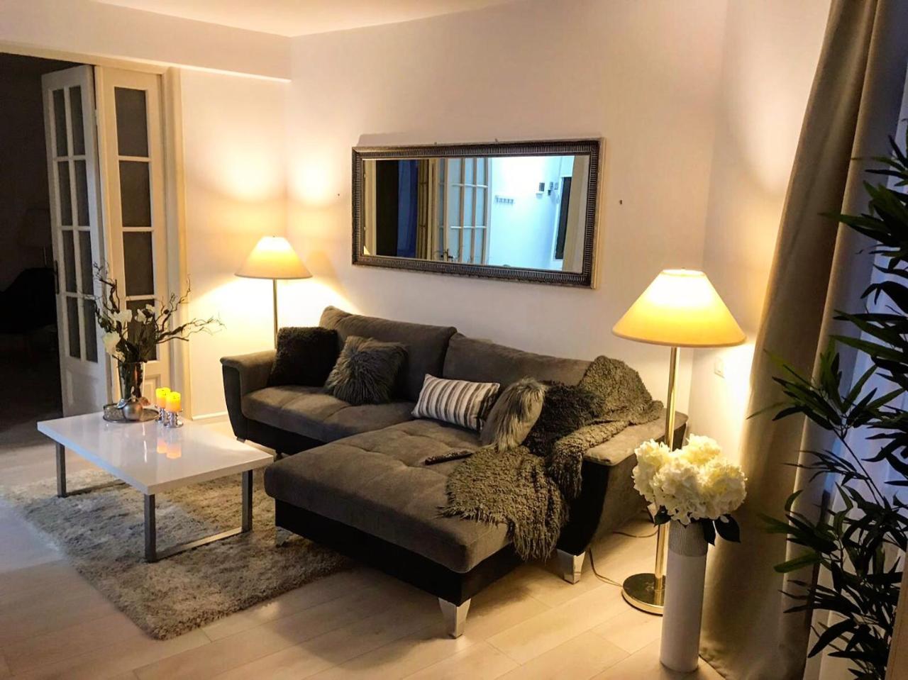 Metropole Apartments Invilla Old City Bucureşti Ngoại thất bức ảnh