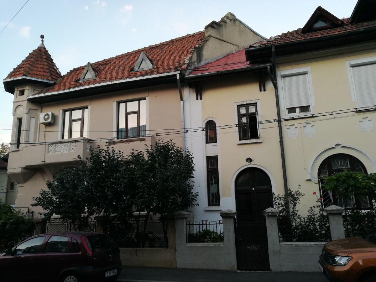 Metropole Apartments Invilla Old City Bucureşti Ngoại thất bức ảnh