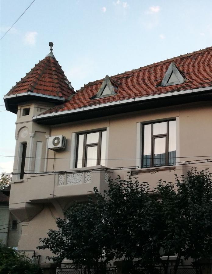 Metropole Apartments Invilla Old City Bucureşti Ngoại thất bức ảnh