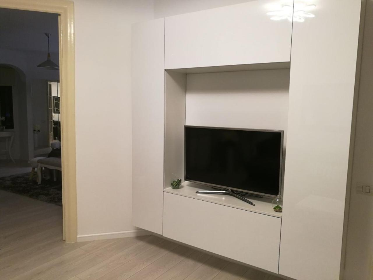 Metropole Apartments Invilla Old City Bucureşti Ngoại thất bức ảnh
